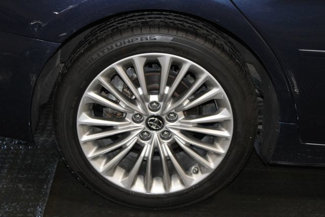 Used 2019 Toyota Avalon Limited w/ All Weather Liner Package FWD image 34