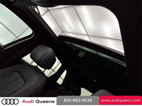 Certified 2023 Audi Q3 2.0T Premium w/ Convenience Package image 12