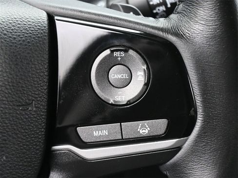 Used 2019 Honda Pilot Touring image 8