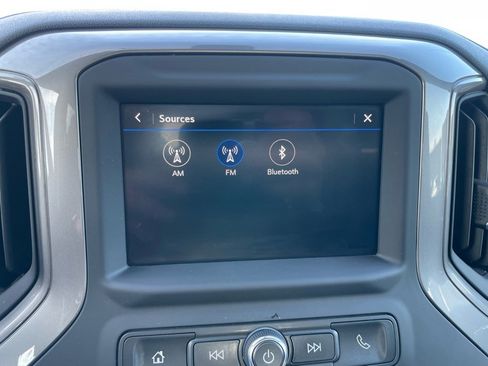 Used 2023 GMC Sierra 2500 Pro w/ Convenience Package image 16