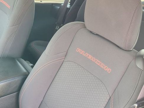 Used 2022 Jeep Wrangler Rubicon image 24