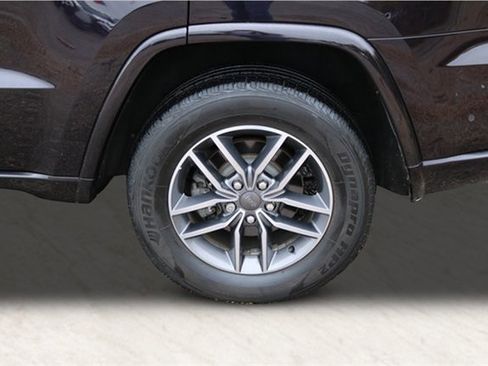 Used 2019 Jeep Grand Cherokee Overland image 9