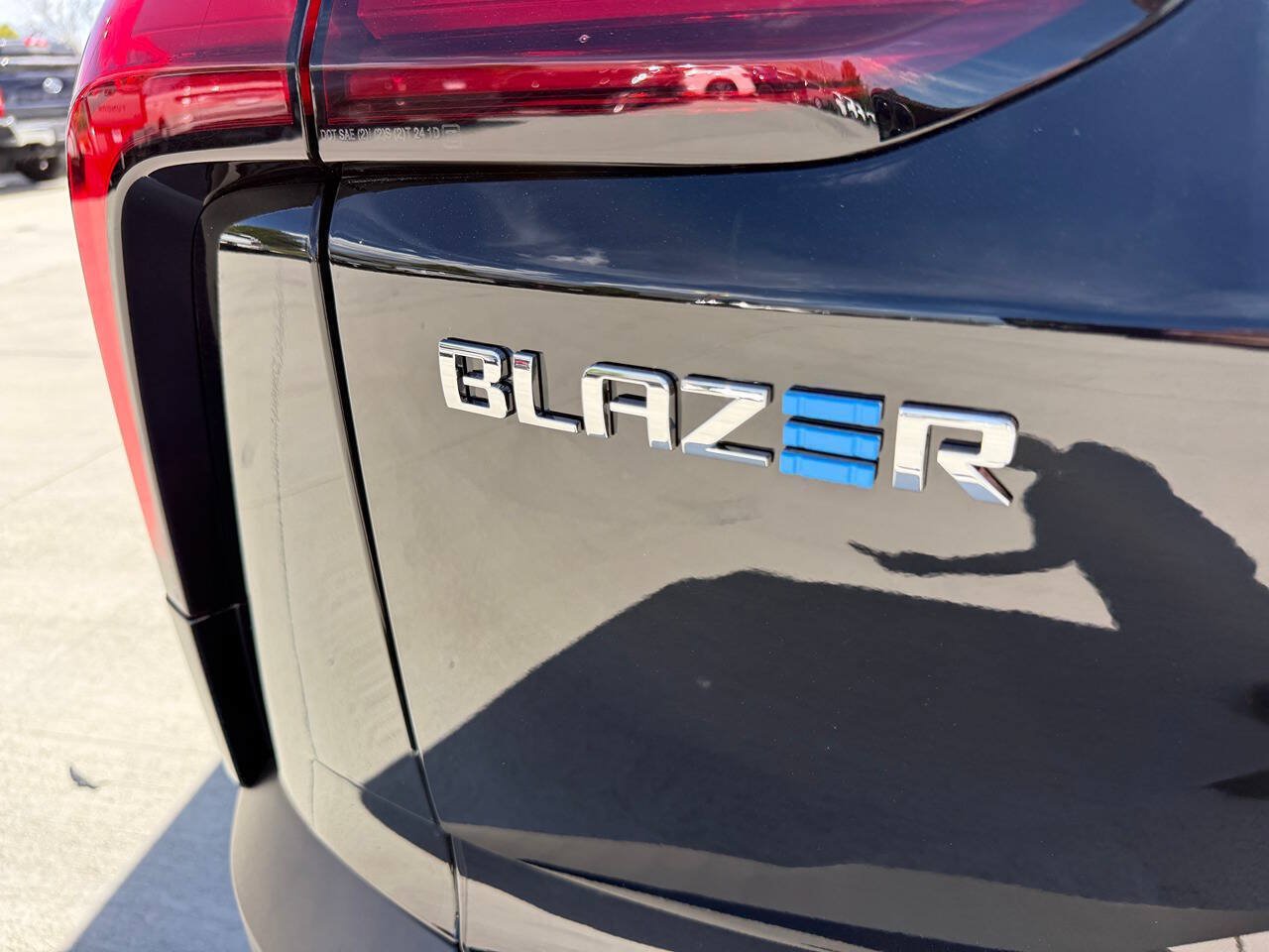 Used 2024 Chevrolet Blazer EV LT AWD/4WD image 9