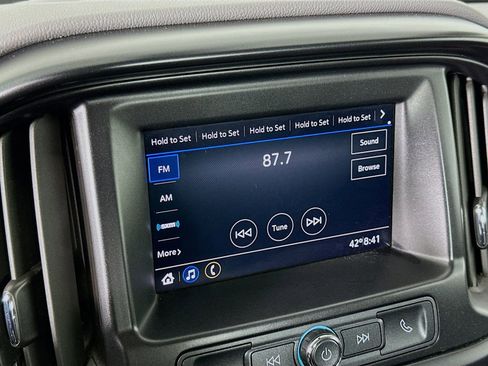 Used 2022 Chevrolet Colorado W/T image 15