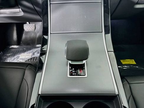New 2026 Land Rover Range Rover Velar S AWD/4WD image 18