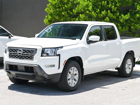 Used 2023 Nissan Frontier SV w/ SV Convenience Package RWD image 1