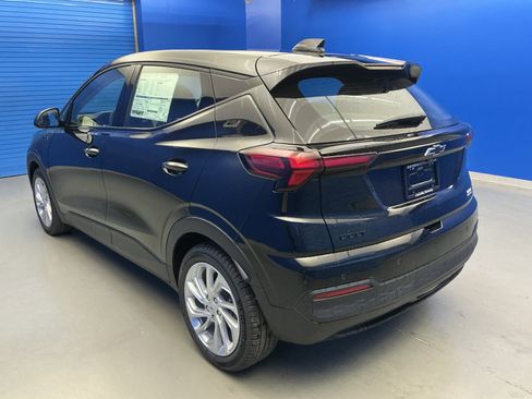 New 2027 Chevrolet Bolt LT w/ Comfort Package FWD image 5