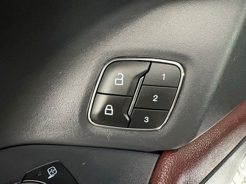Used 2024 Ford Expedition Limited AWD/4WD image 17