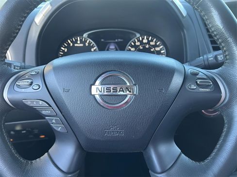 Used 2015 Nissan Pathfinder Platinum image 20