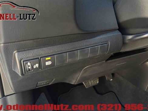Used 2026 Toyota Corolla SE FWD image 14