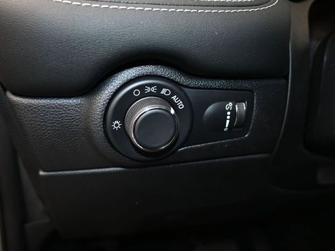 Used 2024 Dodge Durango SRT image 29