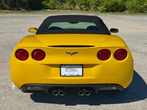 Used 2007 Chevrolet Corvette Convertible w/ Preferred Equipment Group image 13