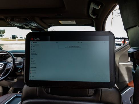 Used 2023 GMC Yukon Denali Ultimate image 35