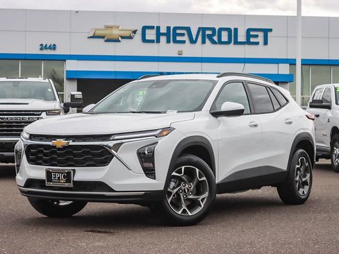 New 2026 Chevrolet Trax LT w/ Sunroof Package image 1