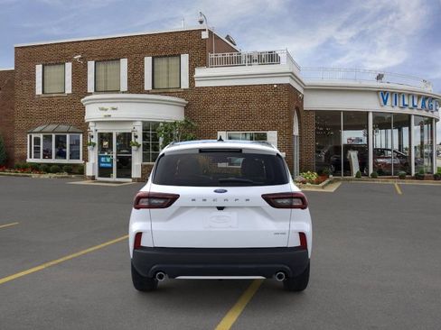Used 2025 Ford Escape ST-Line w/ Cold Weather Package AWD/4WD image 5