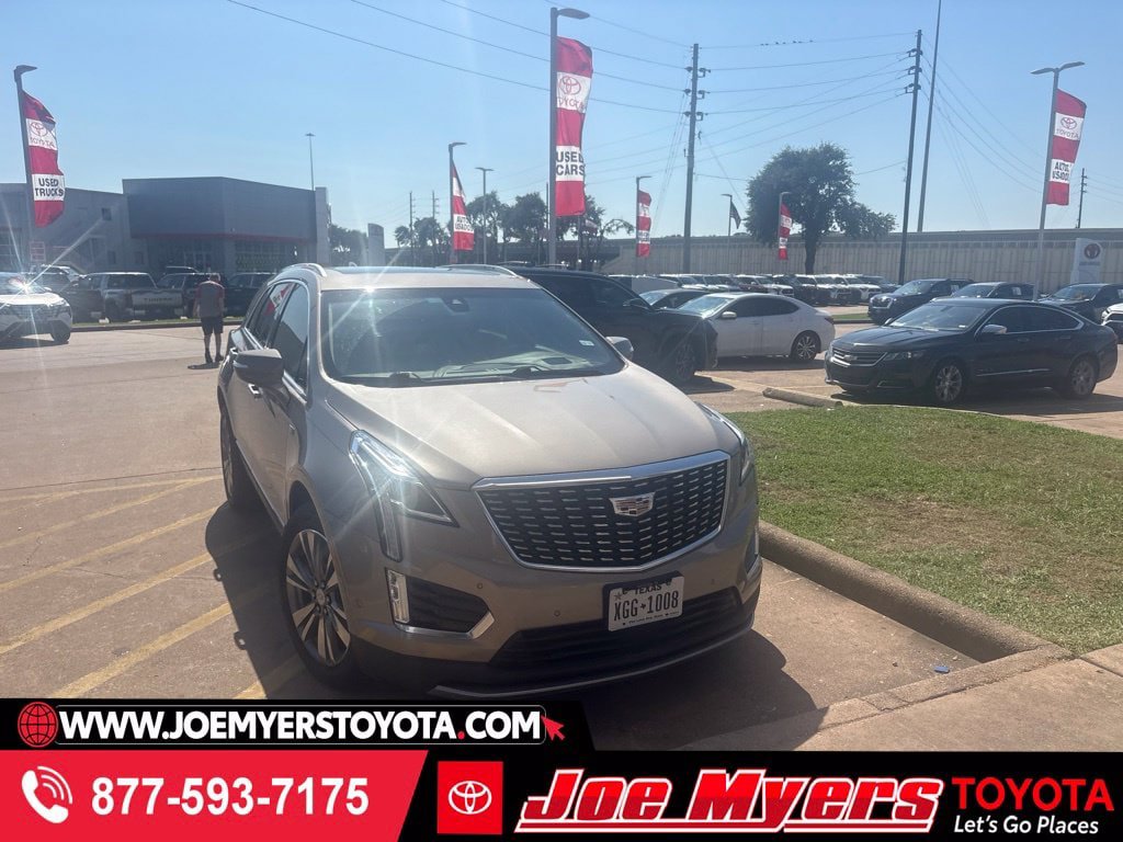 Used 2022 Cadillac XT5 Premium Luxury w/ Platinum Package FWD image 1