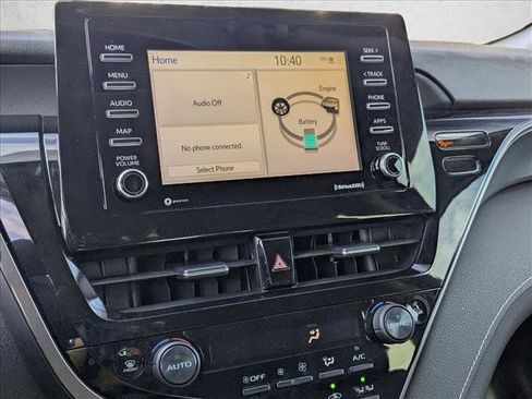 Used 2022 Toyota Camry SE image 13