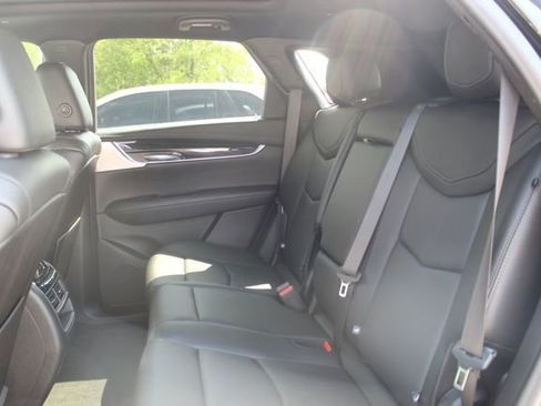 Used 2021 Cadillac XT5 Premium Luxury FWD image 32