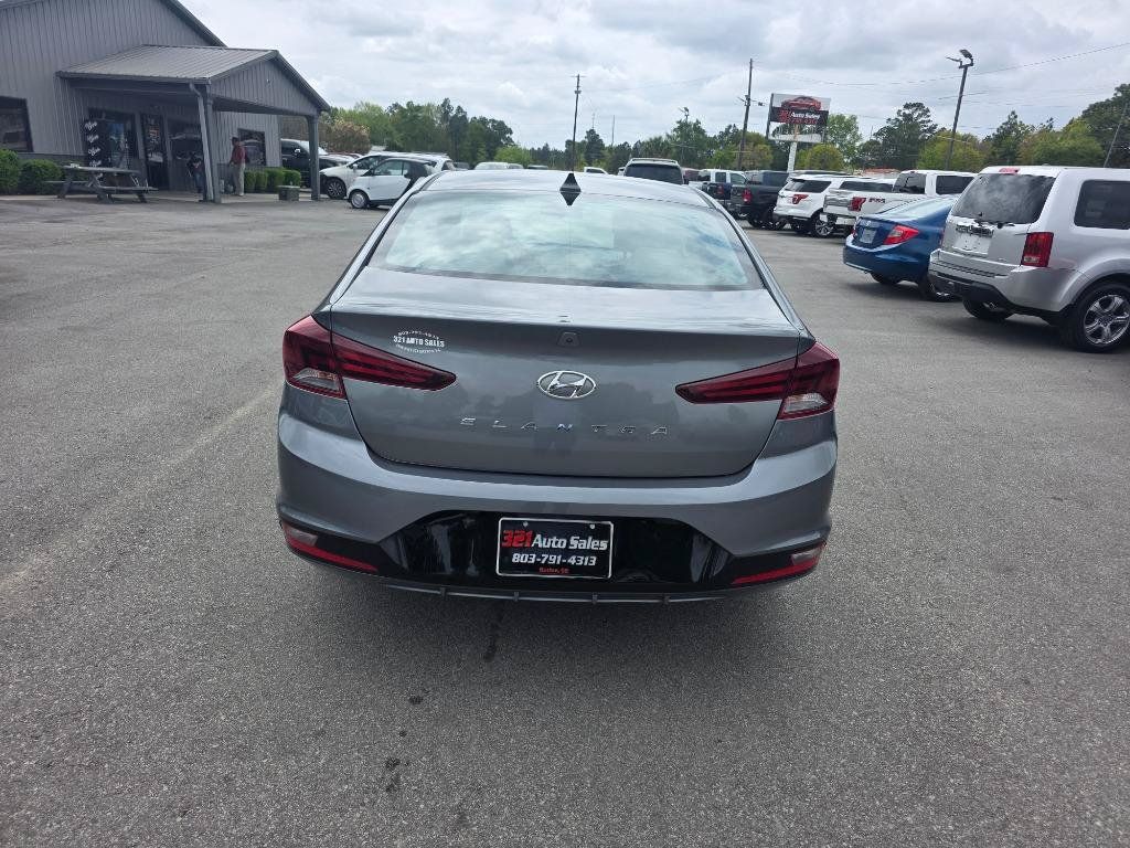 Used 2019 Hyundai Elantra SEL FWD image 3