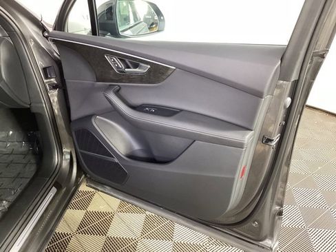 Used 2025 Audi Q7 2.0T Premium Plus w/ Premium Plus Package image 21