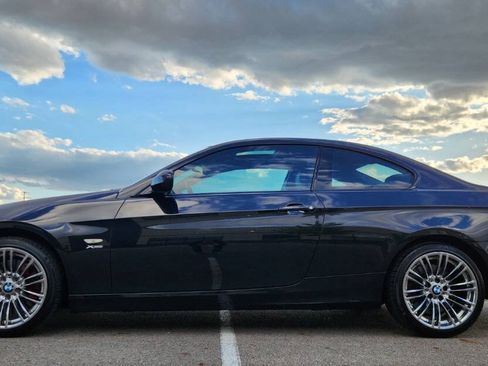 Used 2011 BMW 335i xDrive Coupe AWD/4WD image 2