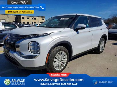 Used 2024 Mitsubishi Outlander ES