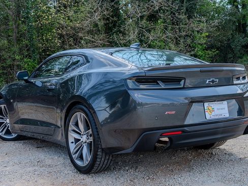 Used 2017 Chevrolet Camaro LT image 3