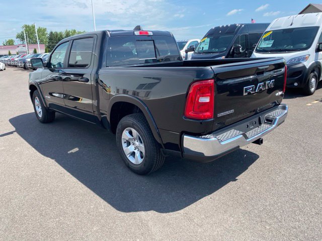 Used 2026 RAM 1500 Big Horn AWD/4WD image 3