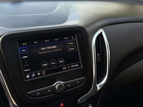 Used 2021 Chevrolet Equinox LT image 37