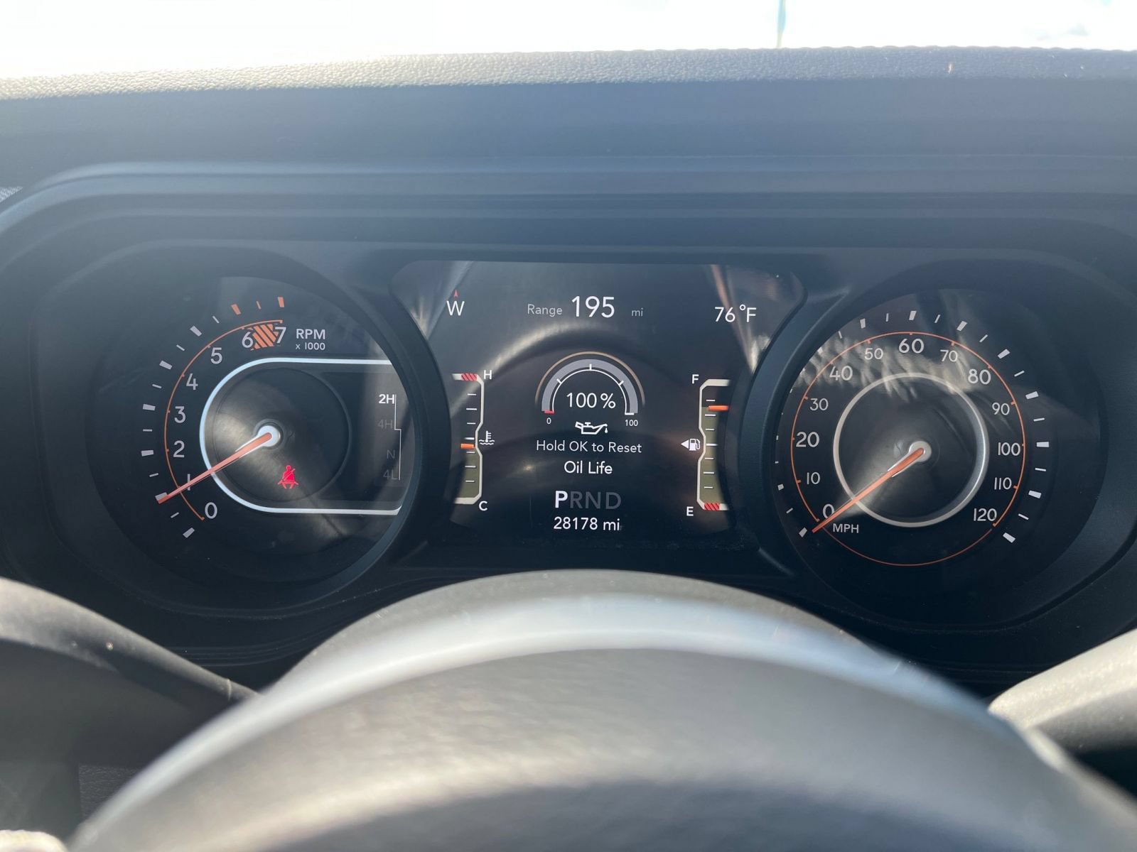 Used 2025 Jeep Wrangler Unlimited Sahara AWD/4WD image 38