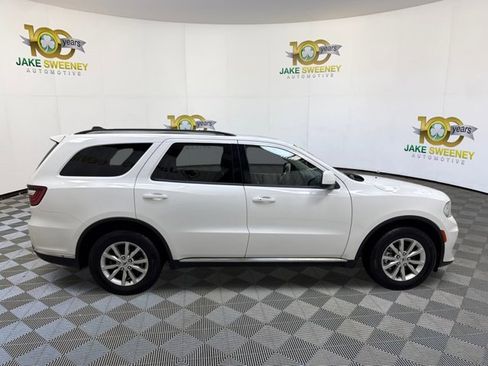 Used 2022 Dodge Durango SXT image 11