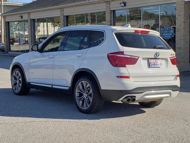 Used 2017 BMW X3 xDrive28i AWD/4WD image 3