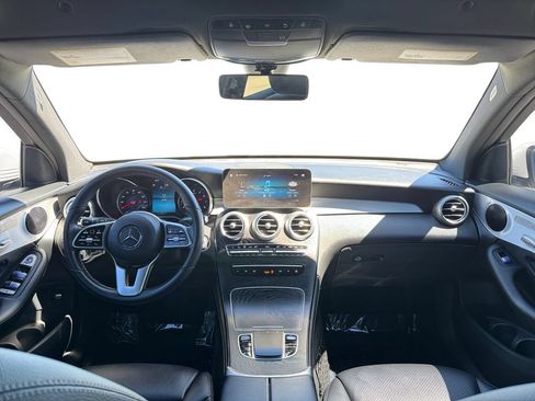 Used 2020 Mercedes-Benz GLC 300 image 12