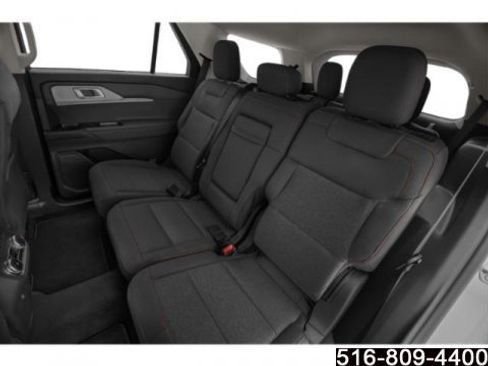 Used 2025 Ford Explorer Active image 13