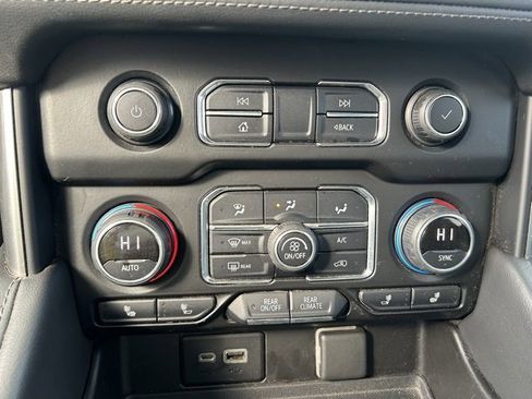 Used 2021 Chevrolet Tahoe LT image 16