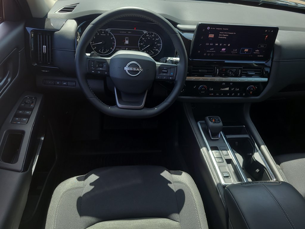 Certified 2026 Nissan Pathfinder SV FWD image 13
