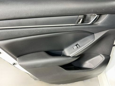 Used 2022 Honda Accord Sport image 28