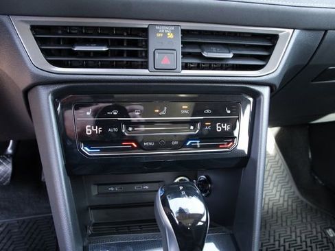 New 2026 Volkswagen Taos SE image 21