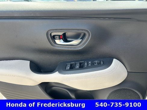 Used 2026 Honda HR-V LX image 26