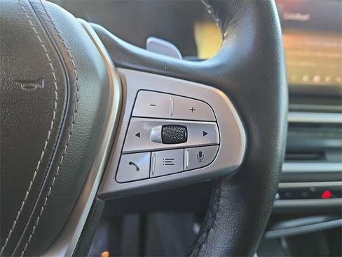 Used 2025 BMW X7 xDrive40i image 27