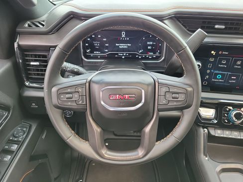 Used 2024 GMC Sierra 2500 AT4 w/ AT4 Premium Plus Package AWD/4WD image 17