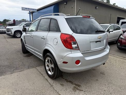 Used 2013 Chevrolet Captiva Sport LT FWD image 24
