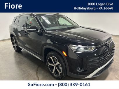 New 2025 Volkswagen Tiguan SE