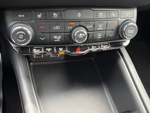 Used 2024 Dodge Durango GT AWD/4WD image 24