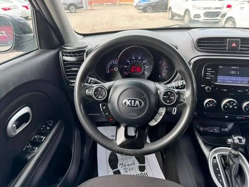 Used 2017 Kia Soul w/ Convenience Package FWD image 17