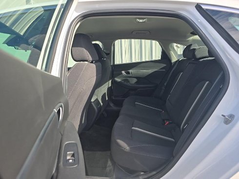 Used 2025 Hyundai Sonata SEL FWD image 4