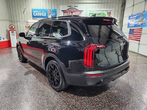 Used 2022 Kia Telluride SX w/ SX Prestige Package image 5