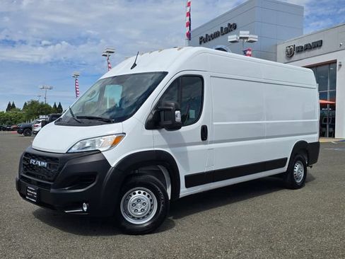 Used 2025 RAM ProMaster 2500 w/ Convenience Group FWD image 3