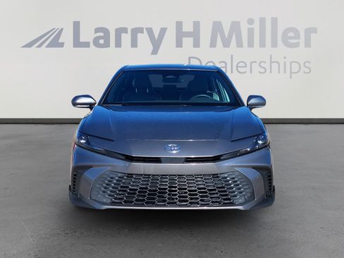 Certified 2025 Toyota Camry SE image 8