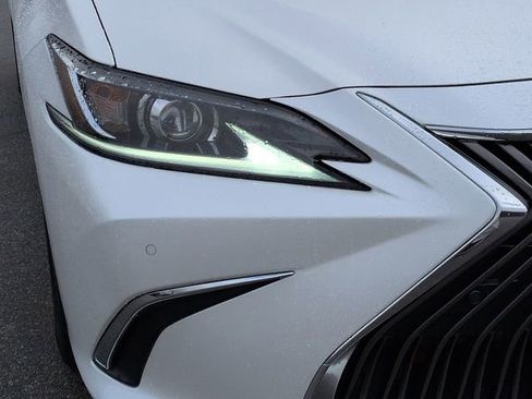 Used 2021 Lexus ES 350 w/ Premium Package image 9